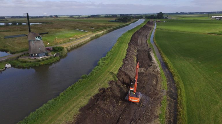 Verbeteren kade Schermer-fase 1 HHNK 2018I09