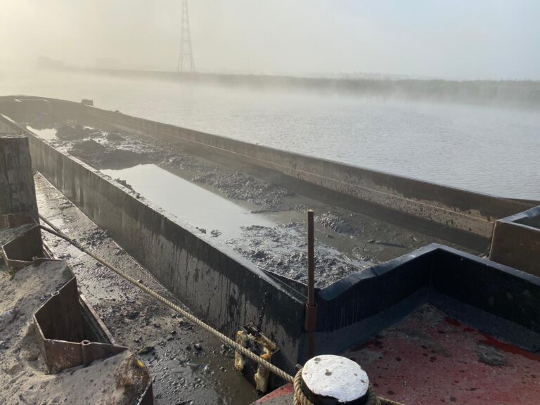 Baggerwerk Ferbiningskanaal Leeuwarden