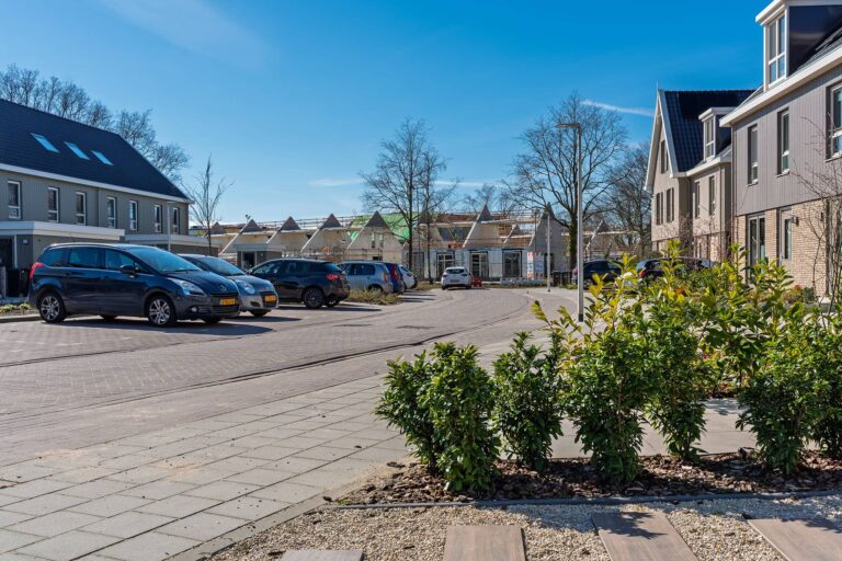 woonrijp kwadijkerpark Purmerend met op de achtergrond wijk in aanbouw